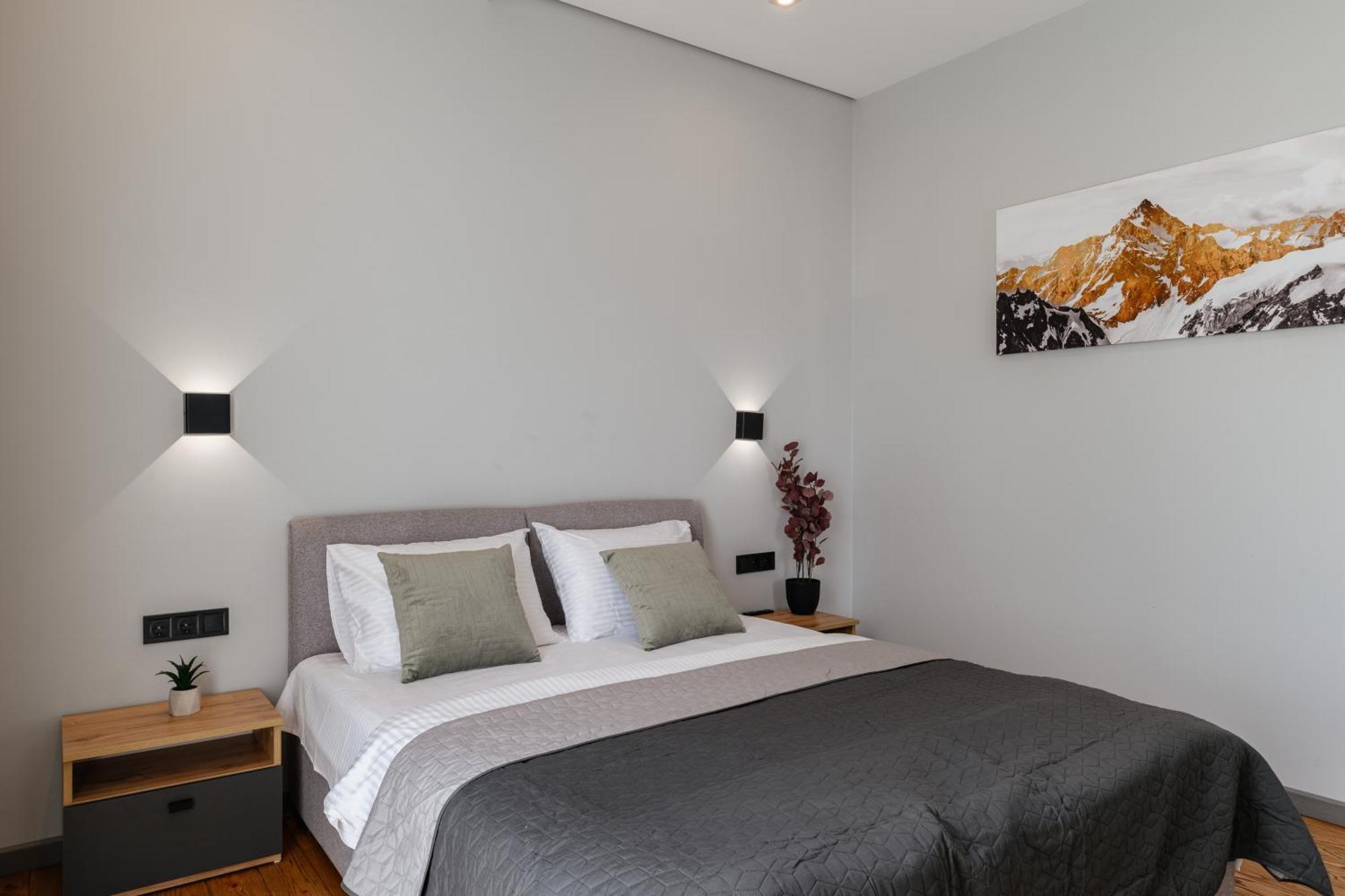 Luxury Apartments Smart House Uzhhorod Ngoại thất bức ảnh